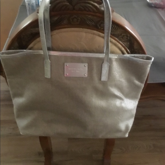 Michael Kors Tote - Picture 5 of 7